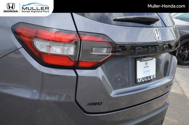 used 2025 Honda Pilot car, priced at $53,494