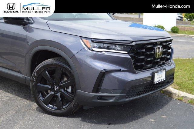 used 2025 Honda Pilot car, priced at $53,494