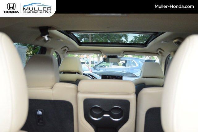 used 2023 Acura MDX car, priced at $39,994