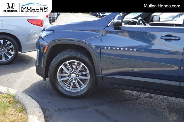 used 2023 Chevrolet Traverse car, priced at $32,994
