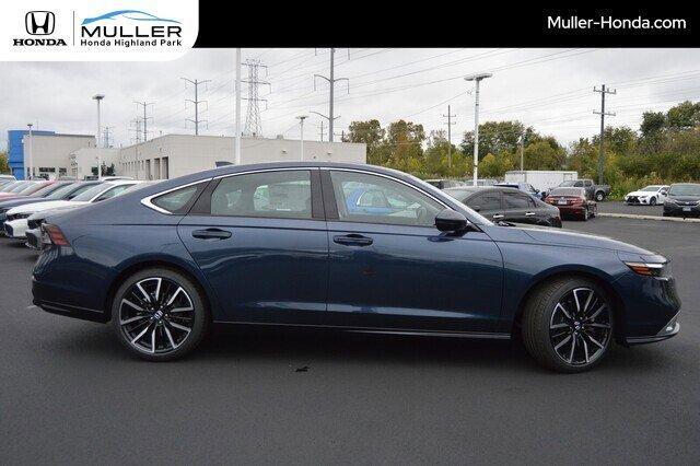 new 2025 Honda Accord Hybrid car, priced at $40,450