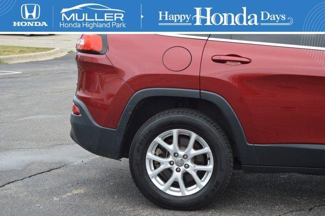 used 2014 Jeep Cherokee car, priced at $11,784