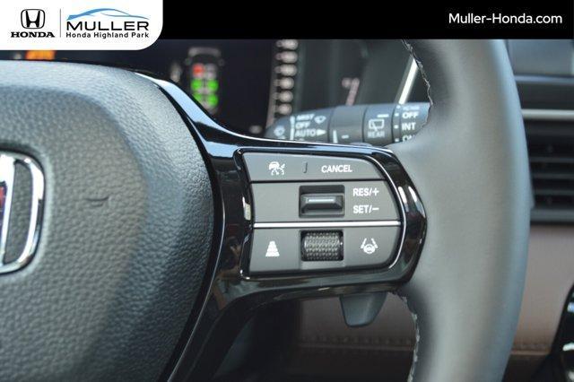 new 2025 Honda Pilot car, priced at $54,575