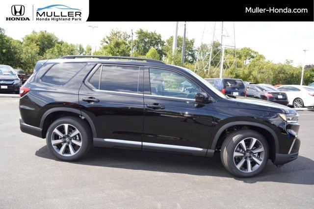 new 2025 Honda Pilot car, priced at $54,575