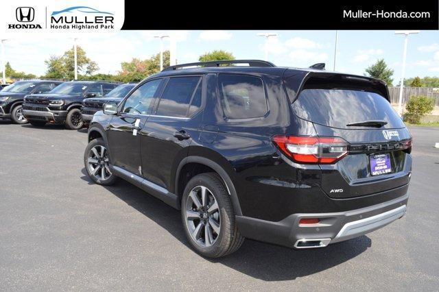 new 2025 Honda Pilot car, priced at $54,575