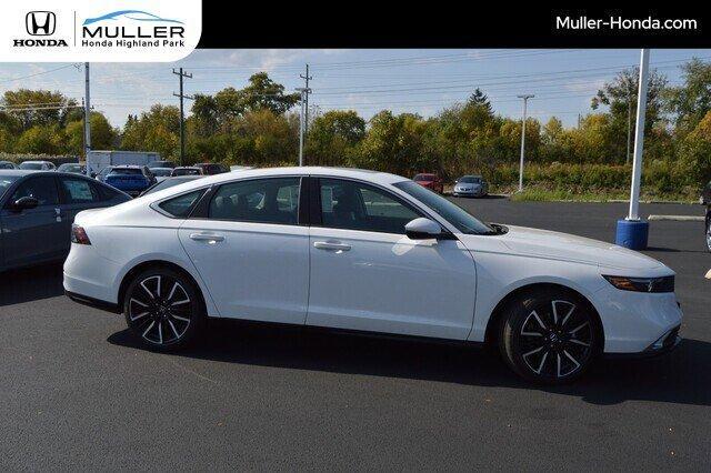 new 2025 Honda Accord Hybrid car, priced at $40,905