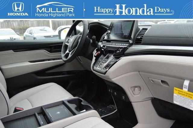 new 2025 Honda Odyssey car, priced at $48,005