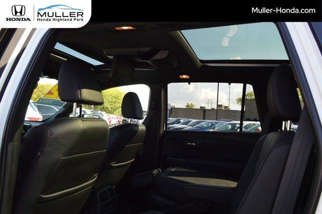 used 2022 Honda Pilot car, priced at $37,794