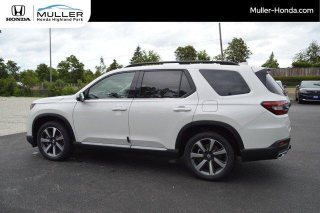 new 2025 Honda Pilot car, priced at $56,705