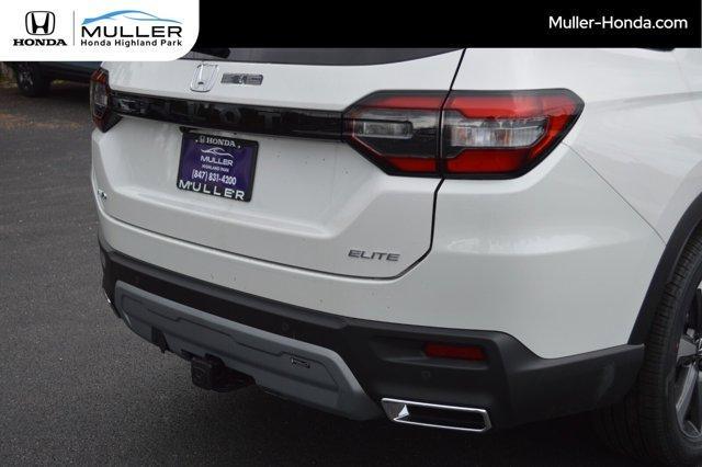 new 2025 Honda Pilot car, priced at $56,705