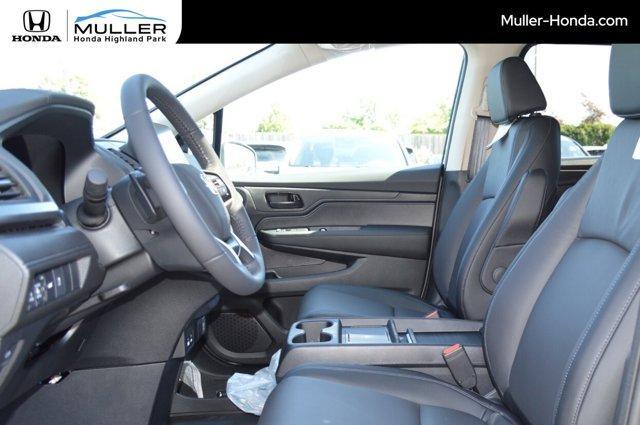 new 2026 Honda Odyssey car, priced at $44,290