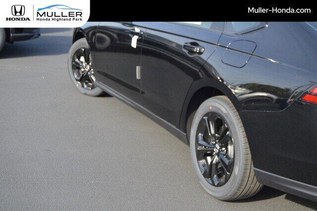 new 2025 Honda Accord car, priced at $31,710
