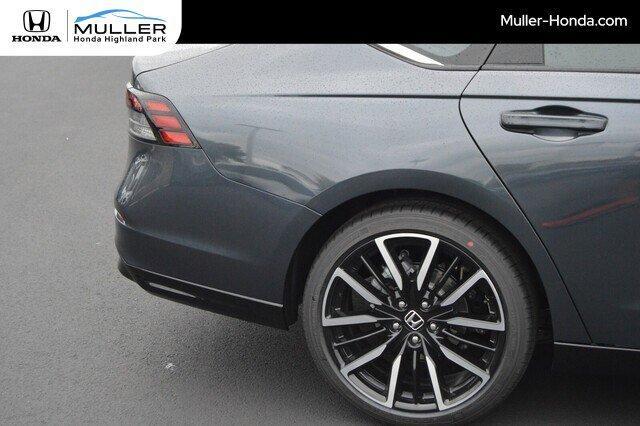 new 2025 Honda Accord Hybrid car, priced at $40,450