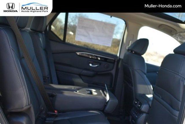 new 2025 Honda Pilot car, priced at $51,095