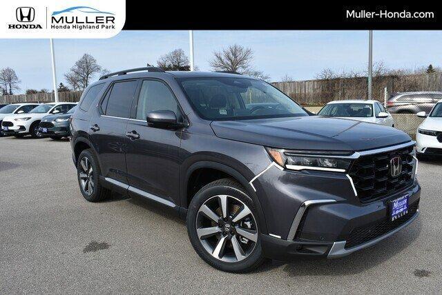 new 2025 Honda Pilot car, priced at $51,095