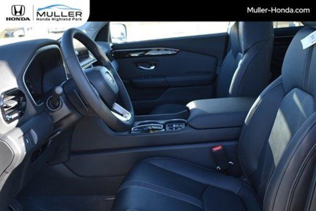 new 2025 Honda Pilot car, priced at $51,095