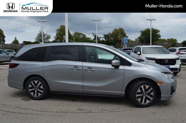 new 2026 Honda Odyssey car, priced at $44,290