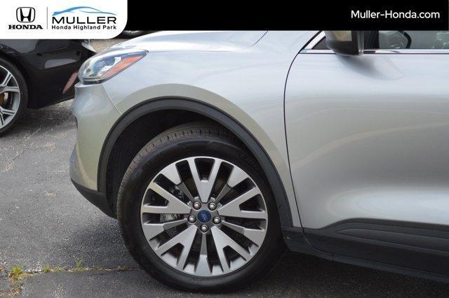 used 2022 Ford Escape car, priced at $24,994