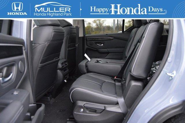 new 2025 Honda Pilot car, priced at $54,930