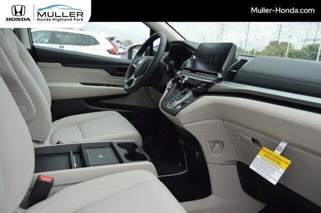 new 2025 Honda Odyssey car, priced at $43,670