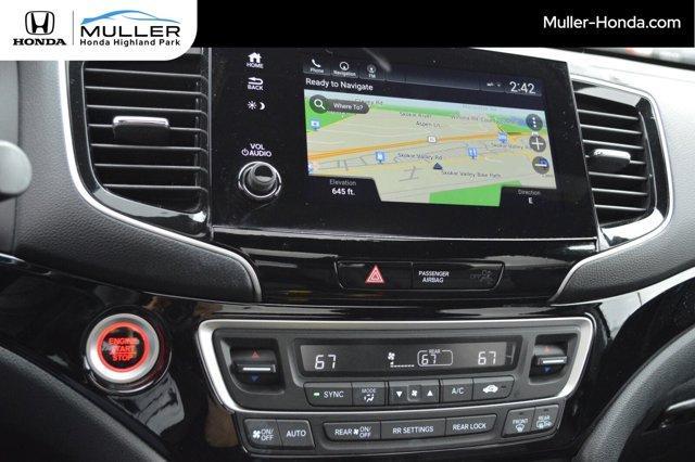 used 2022 Honda Pilot car, priced at $38,994
