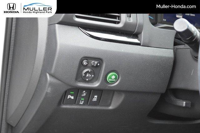 used 2022 Honda Pilot car, priced at $38,994