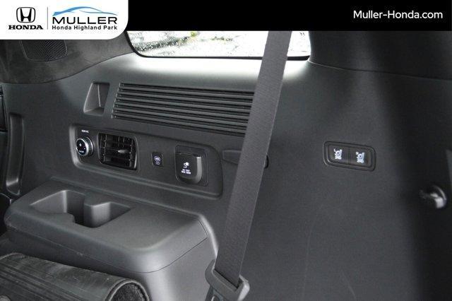 used 2025 Hyundai Santa Fe car, priced at $46,494