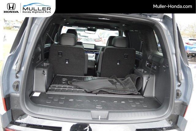 used 2025 Hyundai Santa Fe car, priced at $46,494