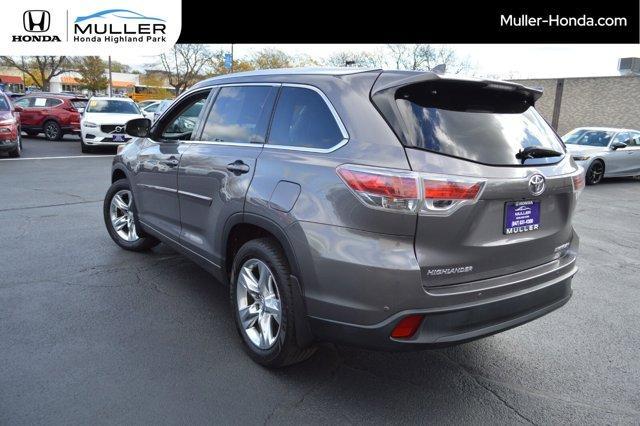 used 2015 Toyota Highlander car, priced at $19,694