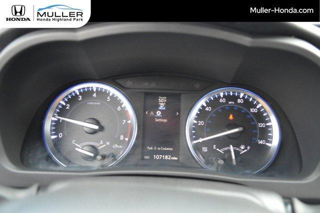 used 2015 Toyota Highlander car, priced at $19,694