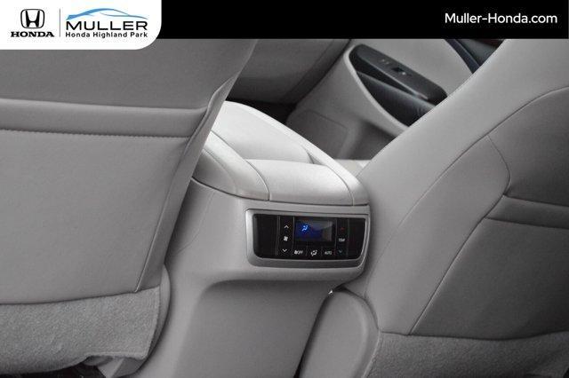 used 2015 Toyota Highlander car, priced at $19,694