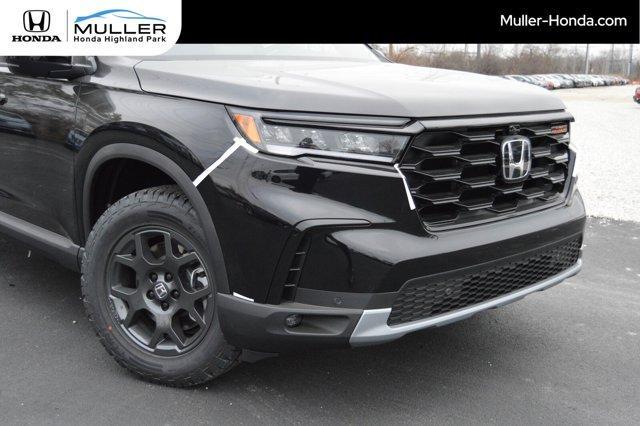 new 2025 Honda Pilot car, priced at $50,795