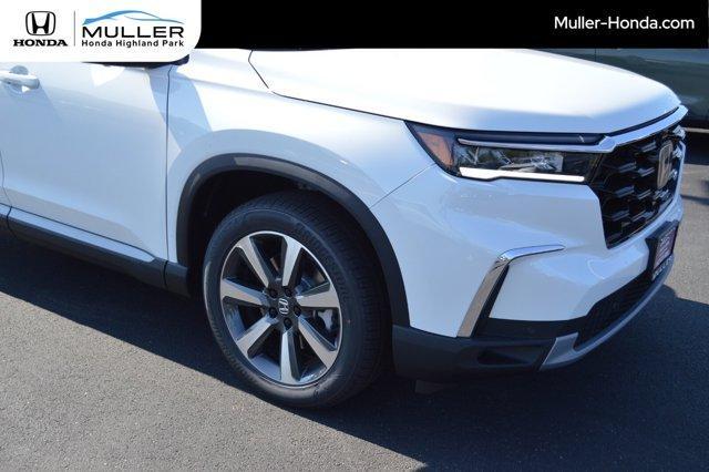 new 2025 Honda Pilot car, priced at $54,985