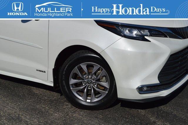 used 2021 Toyota Sienna car, priced at $39,984