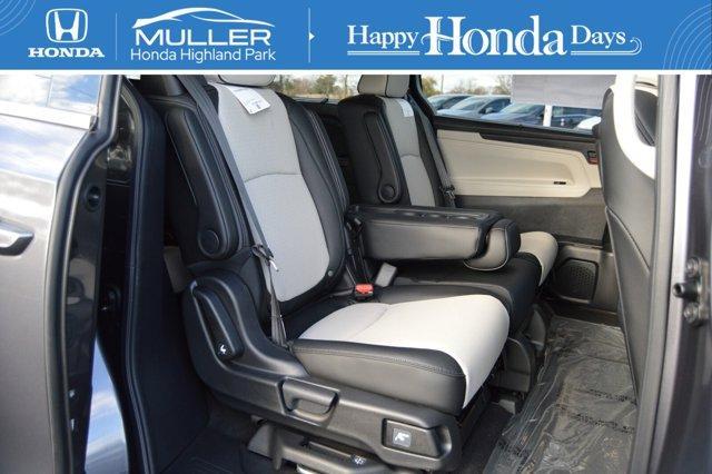 new 2025 Honda Odyssey car, priced at $52,275