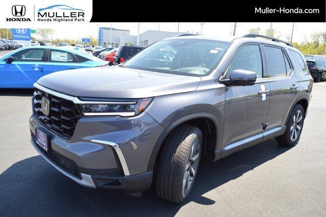 new 2025 Honda Pilot car, priced at $56,250