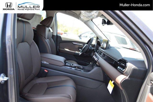 new 2025 Honda Pilot car, priced at $56,250