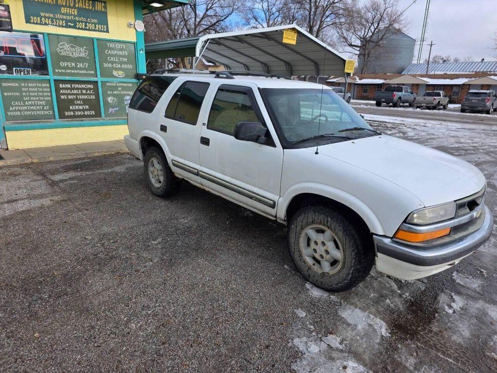 used 2001 Chevrolet Blazer car, priced at $2,495