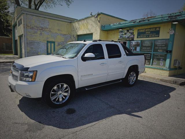 used 2011 Chevrolet Avalanche car, priced at $15,995