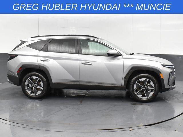 new 2025 Hyundai TUCSON Hybrid car, priced at $37,065