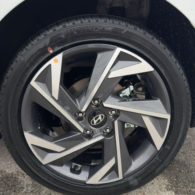 new 2025 Hyundai ELANTRA HEV car, priced at $28,145