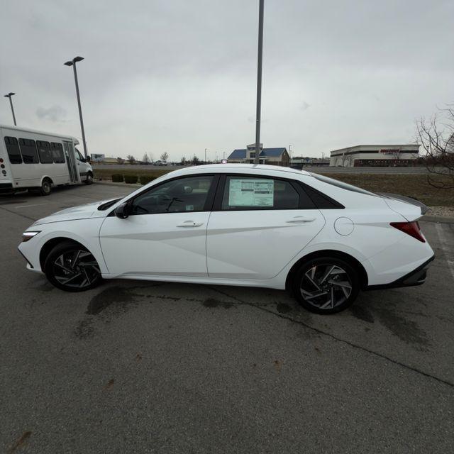 new 2025 Hyundai ELANTRA HEV car, priced at $28,145