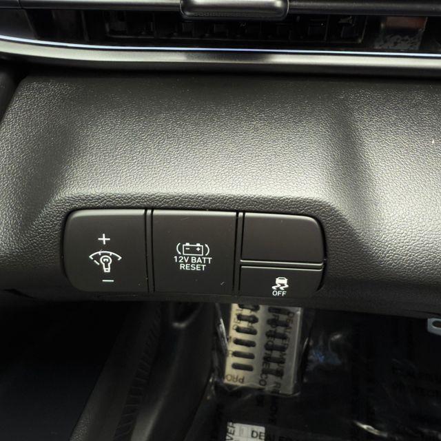 new 2025 Hyundai ELANTRA HEV car, priced at $28,145