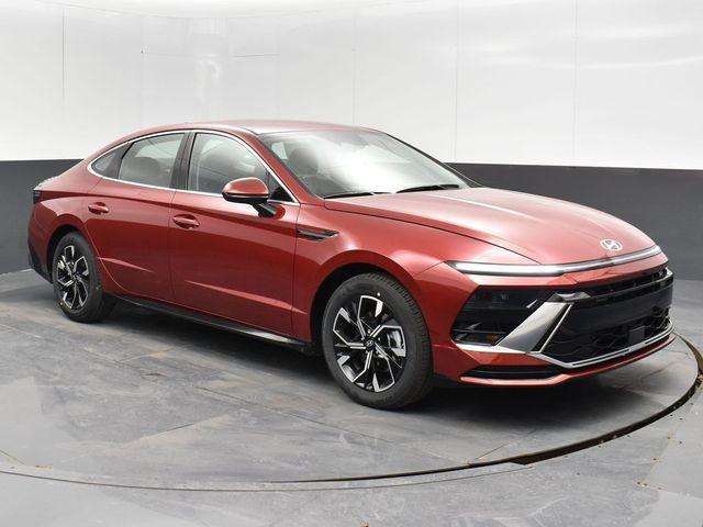 new 2025 Hyundai Sonata car, priced at $27,773