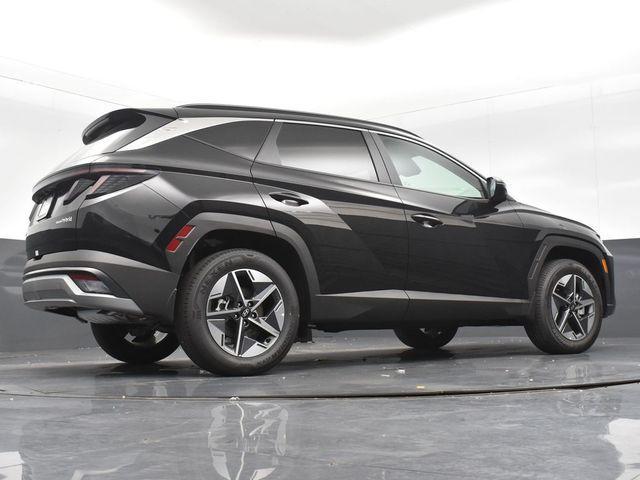 new 2025 Hyundai TUCSON Hybrid car, priced at $37,215