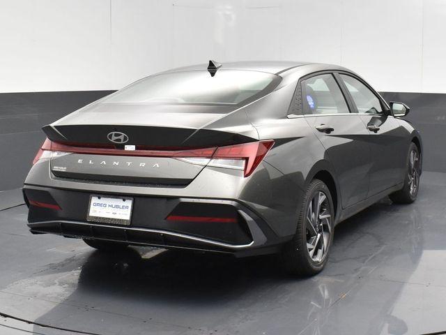 new 2024 Hyundai Elantra car, priced at $26,738