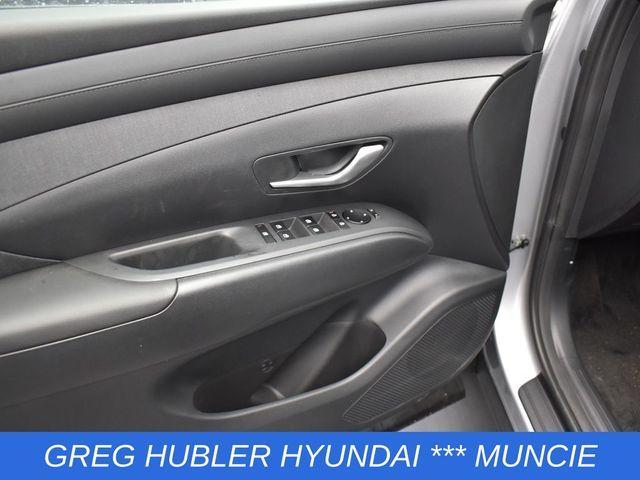 new 2025 Hyundai TUCSON Hybrid car, priced at $34,679