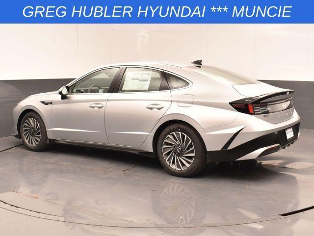 new 2025 Hyundai Sonata Hybrid car, priced at $31,095