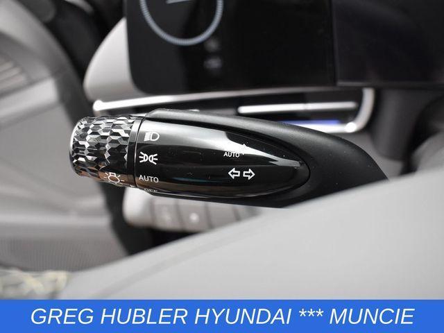 new 2025 Hyundai Elantra car, priced at $25,786