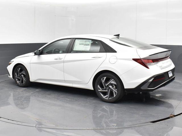 new 2025 Hyundai Elantra car, priced at $24,082